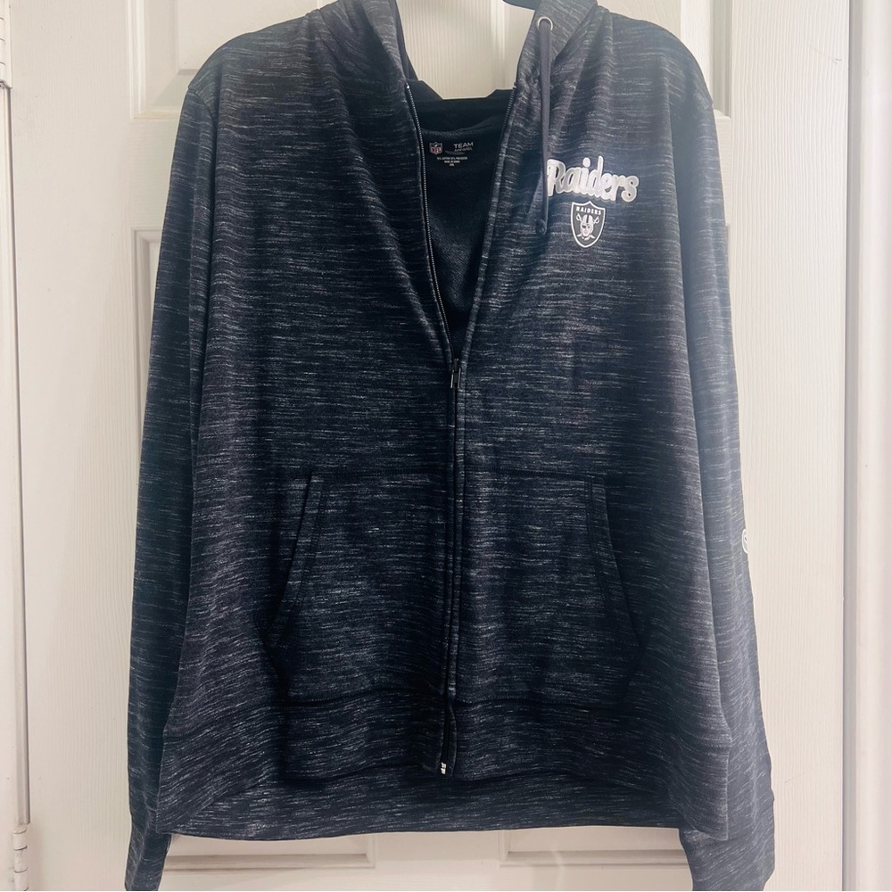 NWT- Raiders NFL Team Apparel Black Hoodie